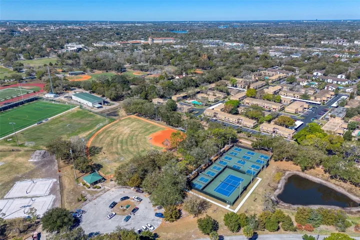 Tennis/Pickleball Courts