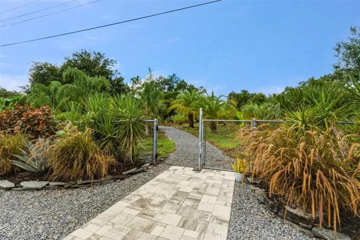 Fencing Adds Privacy
