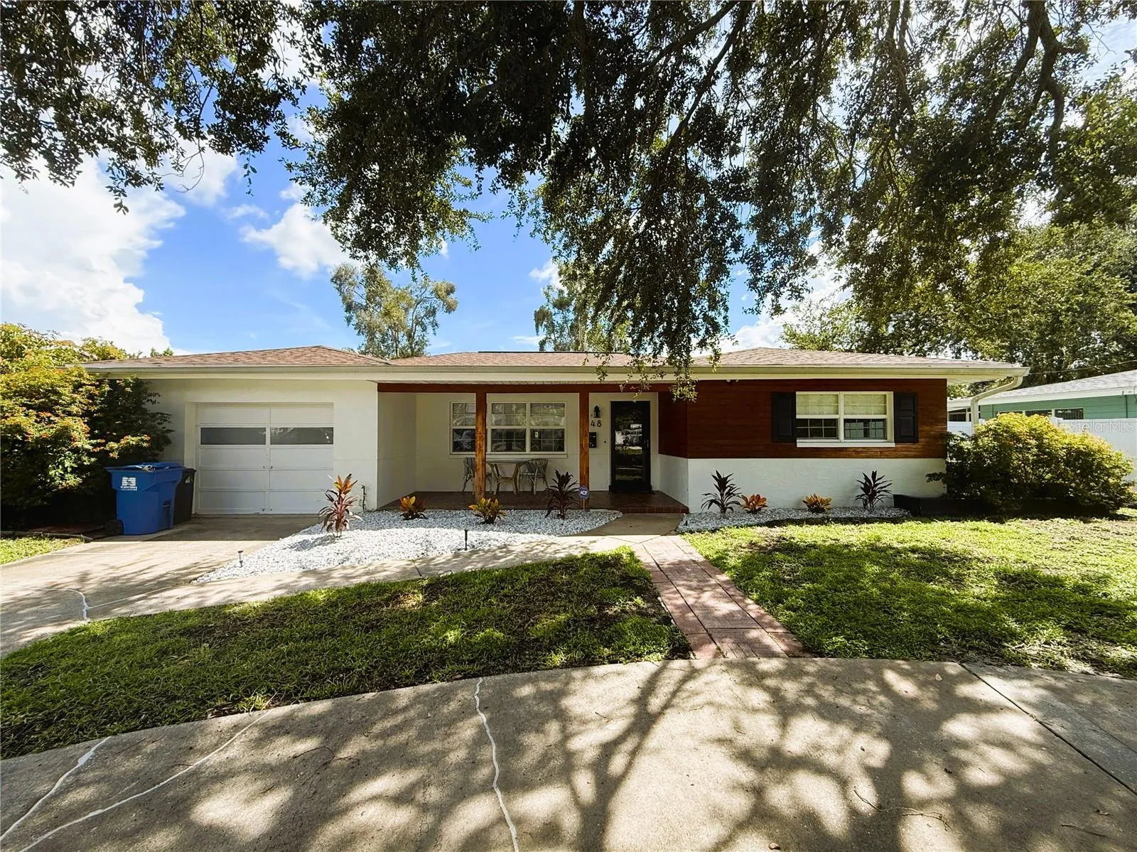Single Family 3 Bedroom/2 Bath Home