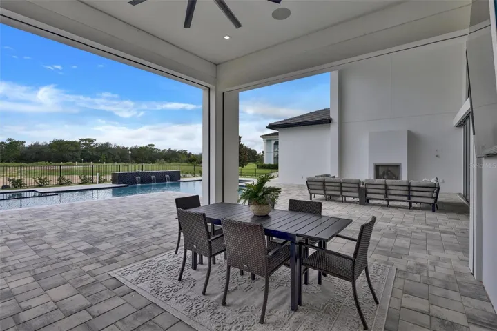 Retractable screens provide added comfort without sacrificing the open-air setting