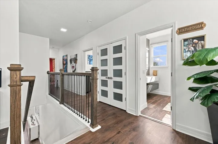 Upstairs landing/hallway