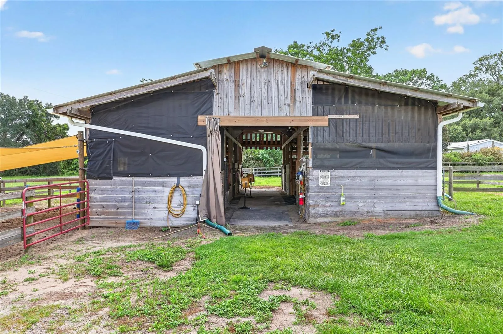 Barn