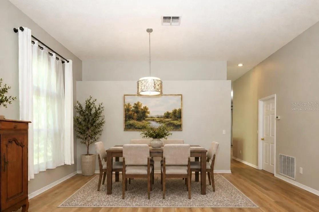 Dining Room Virtually Staged