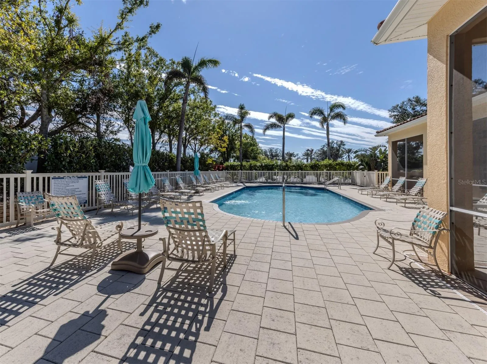 Bellagio pool and large deck