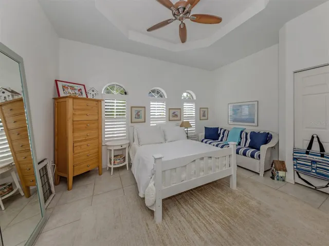2nd bedroom in Casita