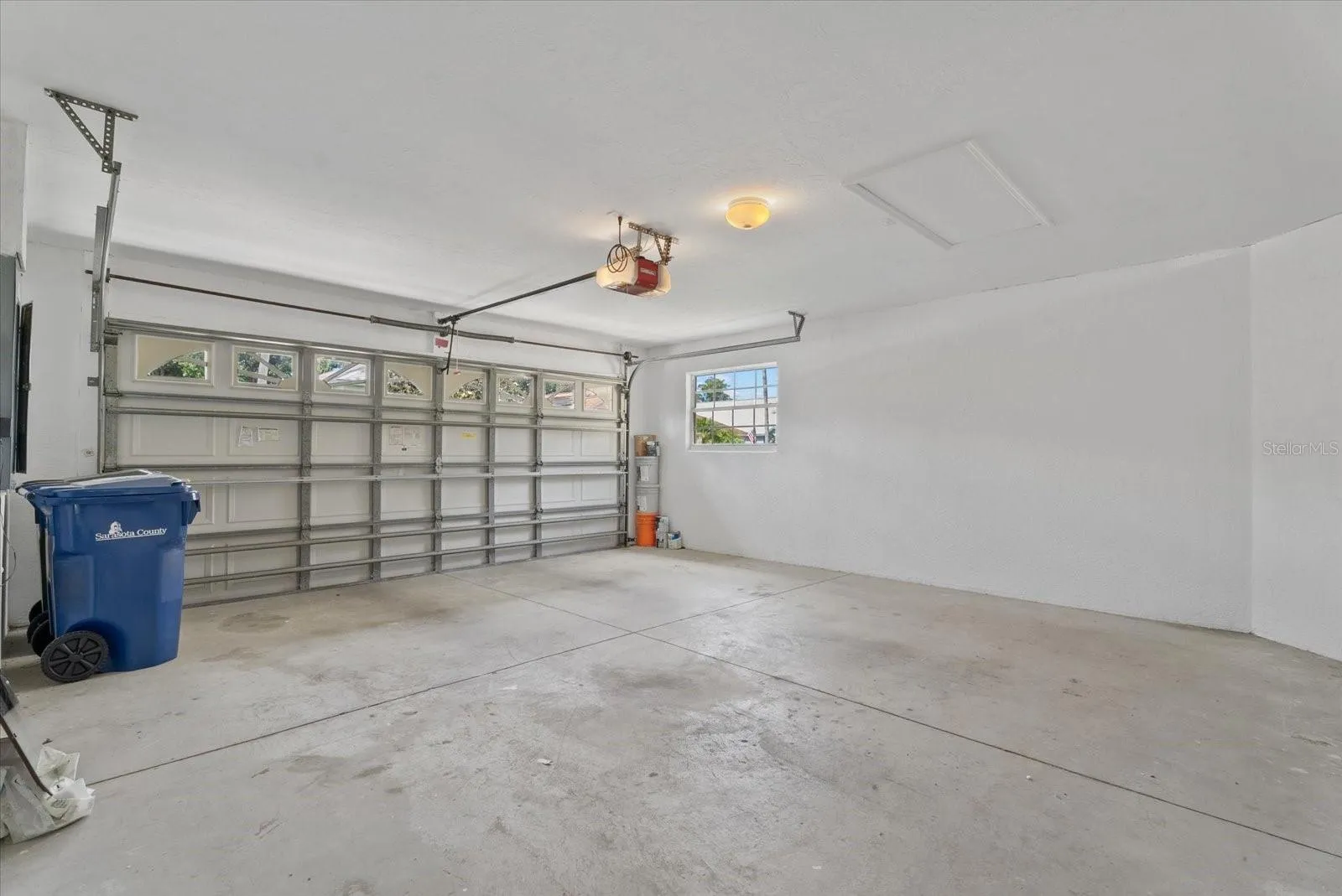 2 Car Garage
