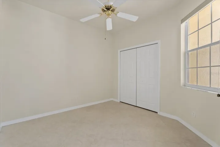 Office / 3rd bedroom