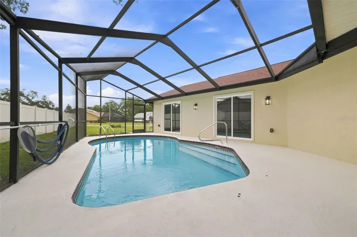 pool. pool fence conveys