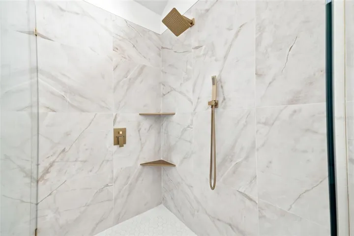 primary shower
