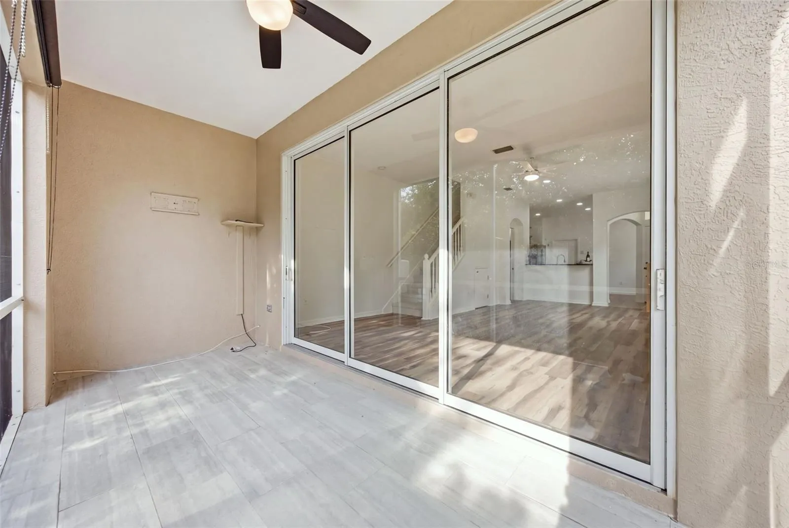 Screened in, Covered Lanai