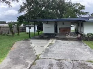 Carport for 2 cars.
