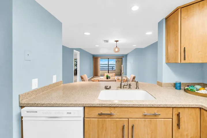 Kitchen pass-thru to DR