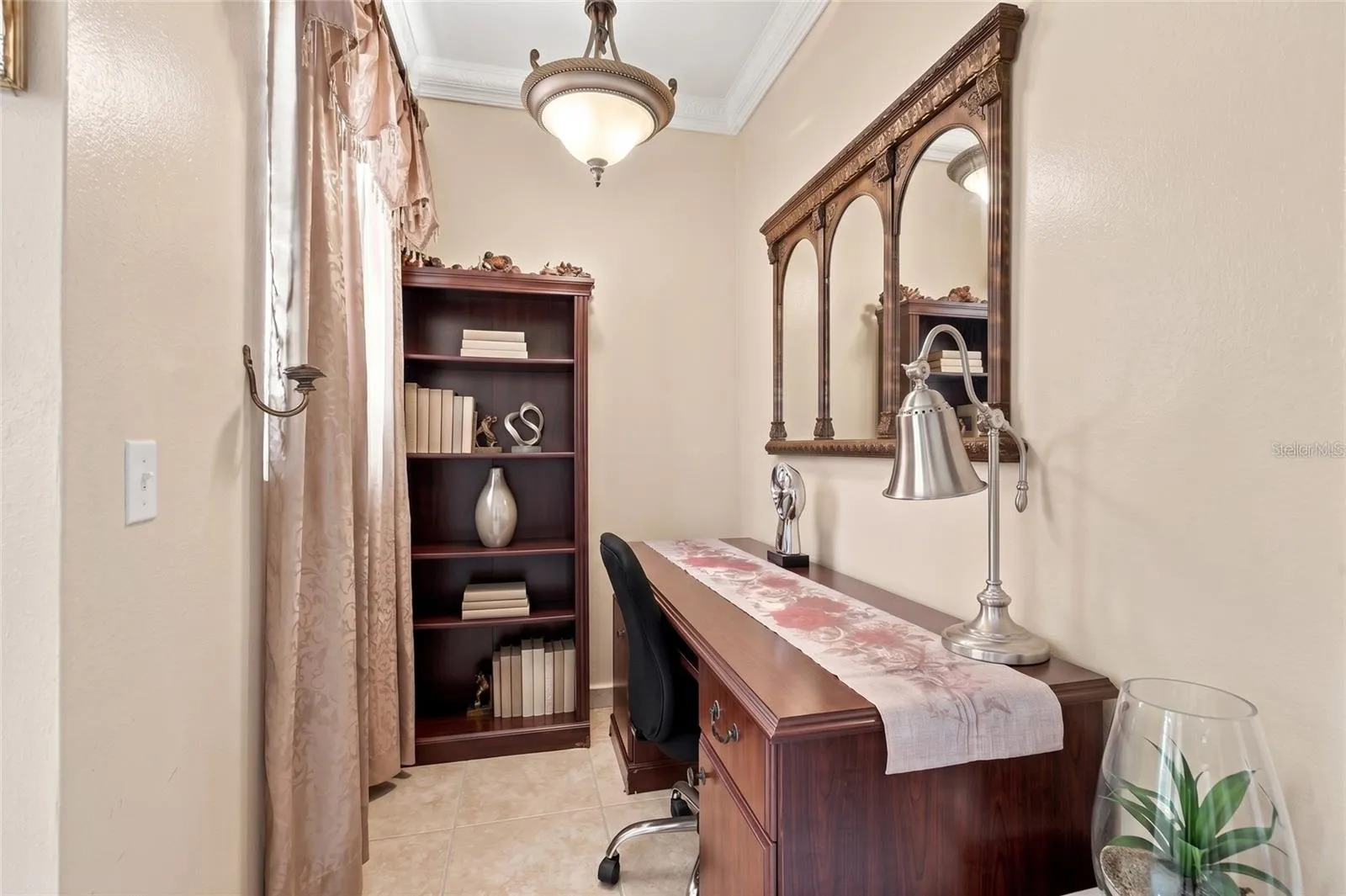 Home Office / Private Study Area