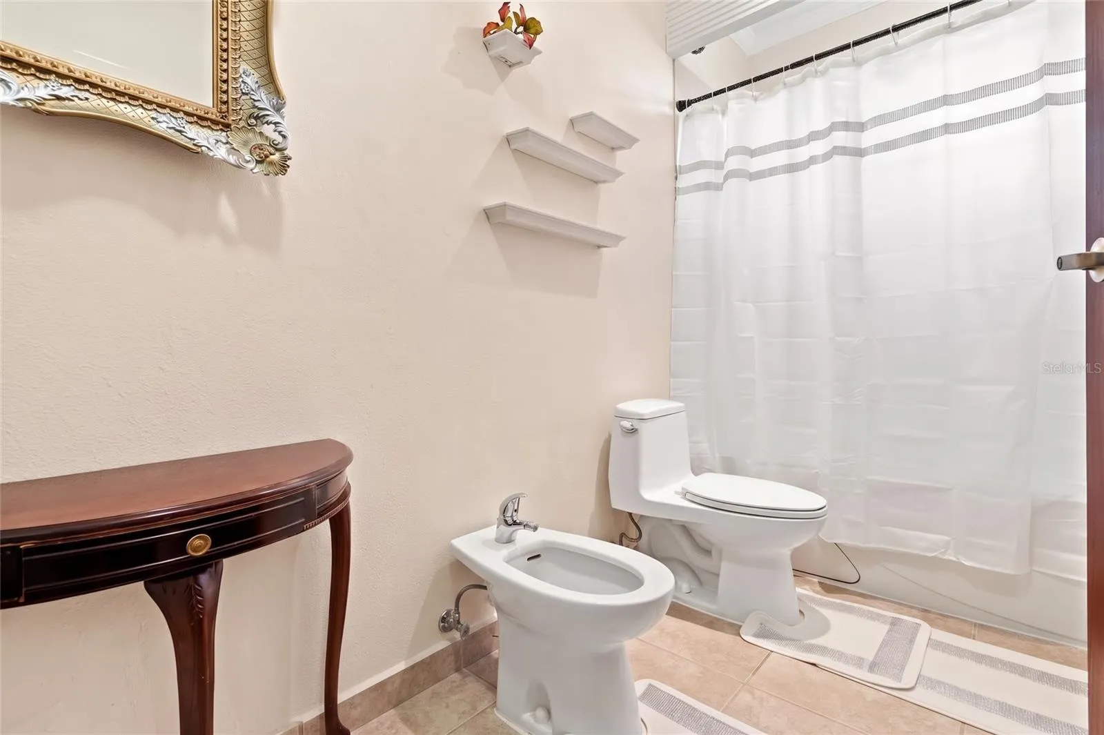 Master Suite Bathroom