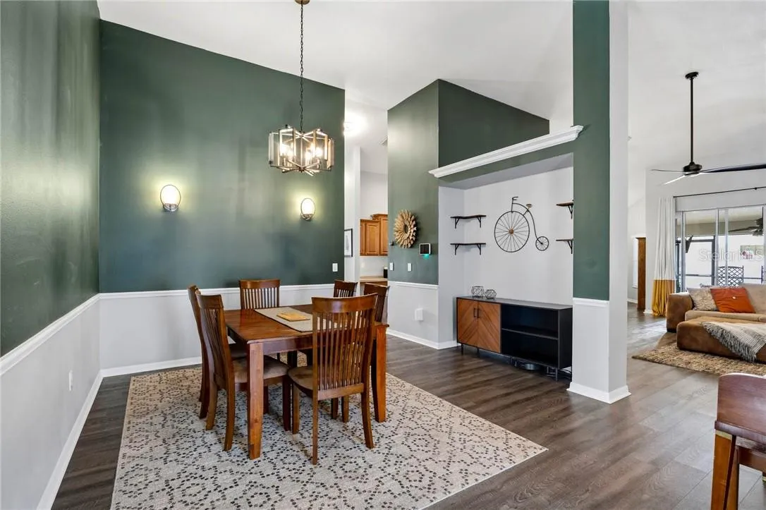 Formal Dining