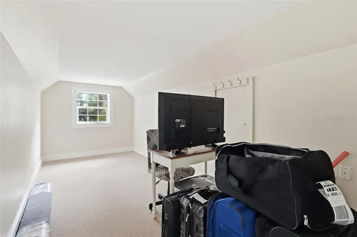 bonus room