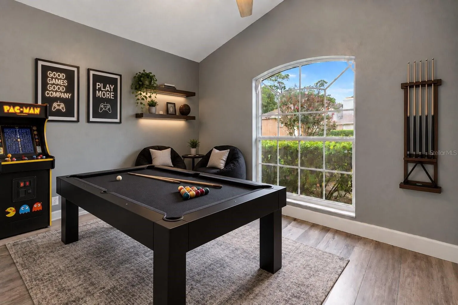 Virtually Stage as Game Room