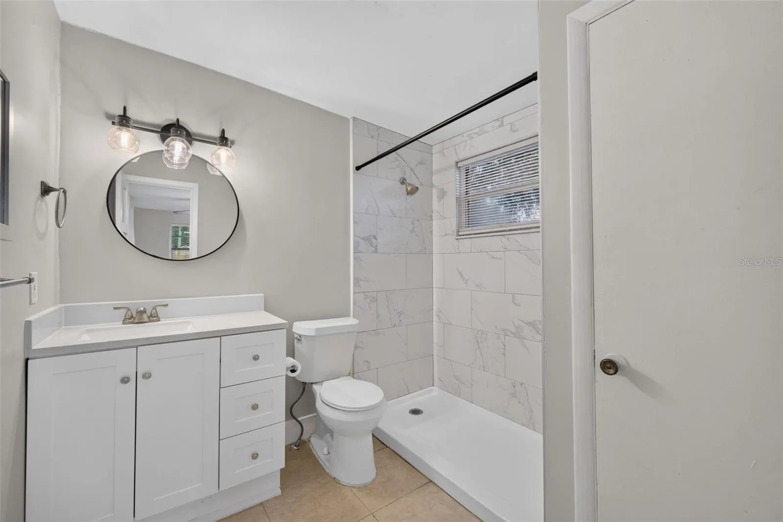 Guest House Bathroom 01