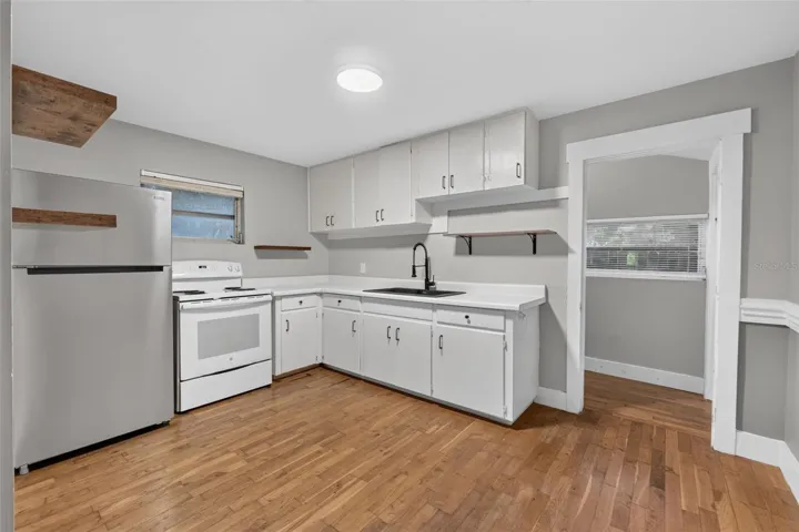 Guest House Kitchen
