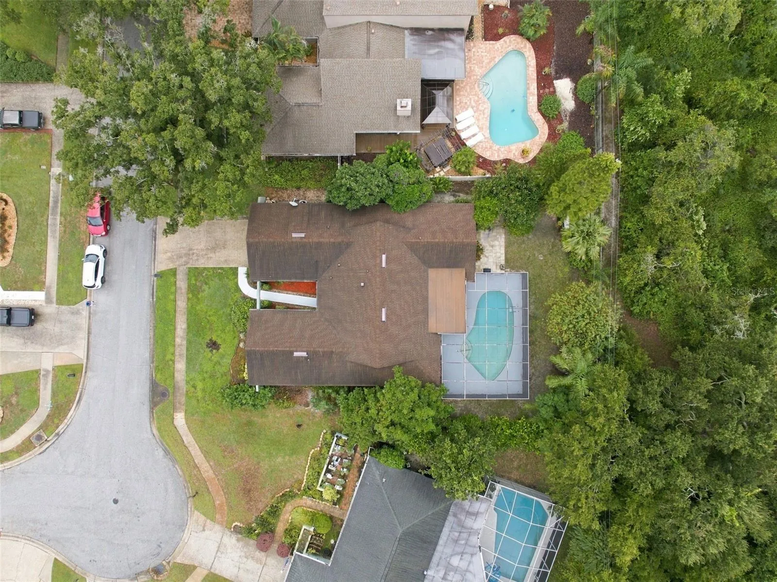 1297 Peach Tree Dr, Dunedin.