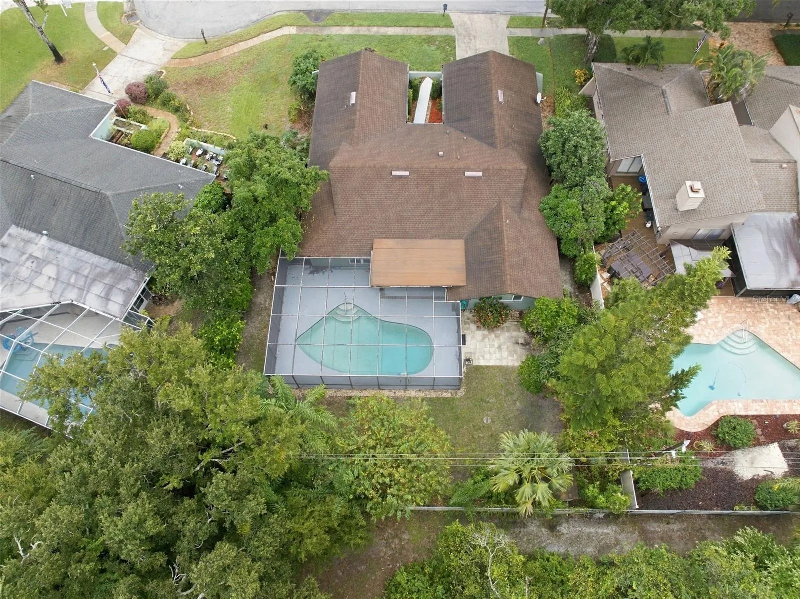 1297 Peach Tree Dr, Dunedin.