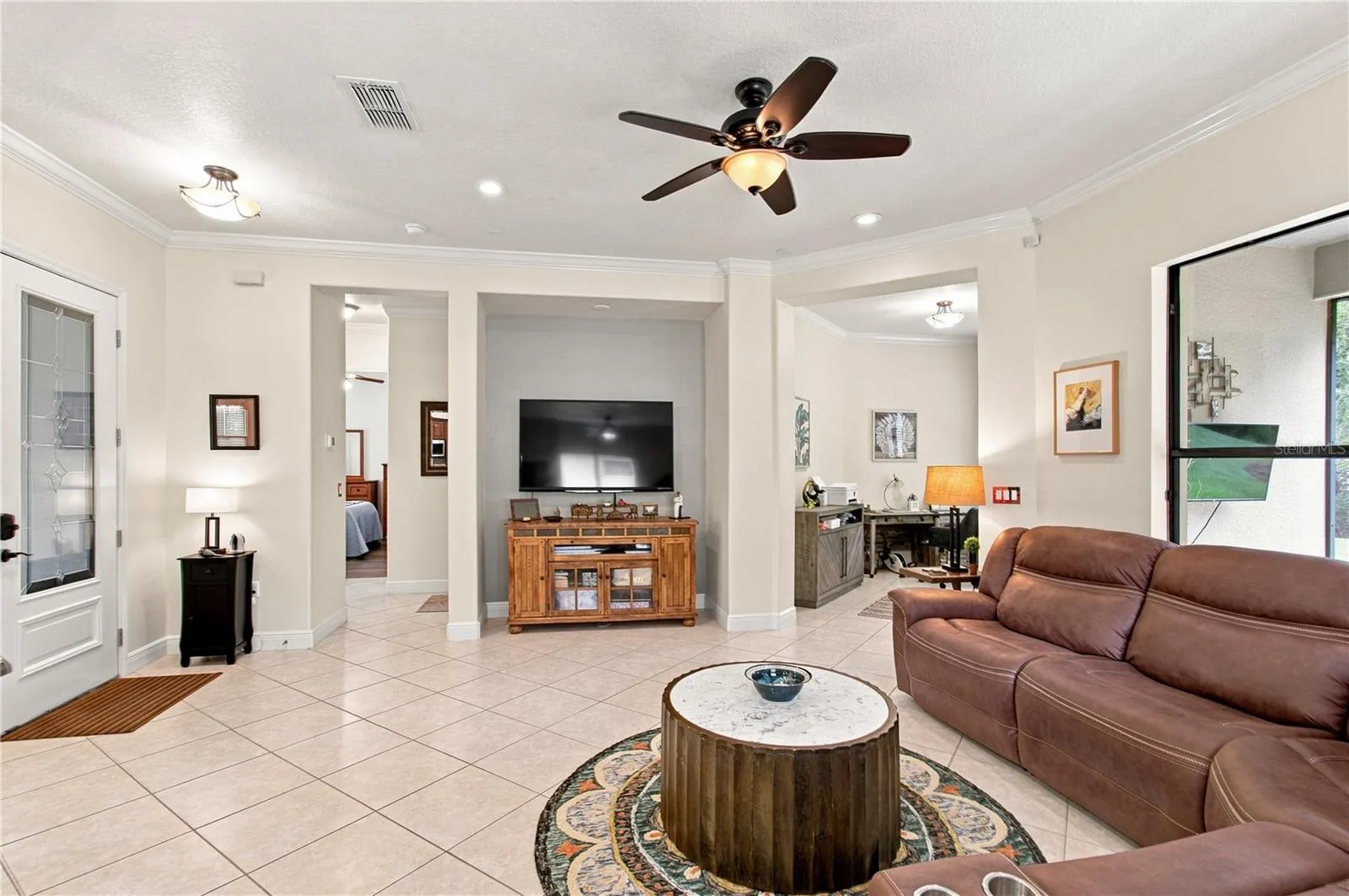 CROWN MOLDING THROUGHOUT