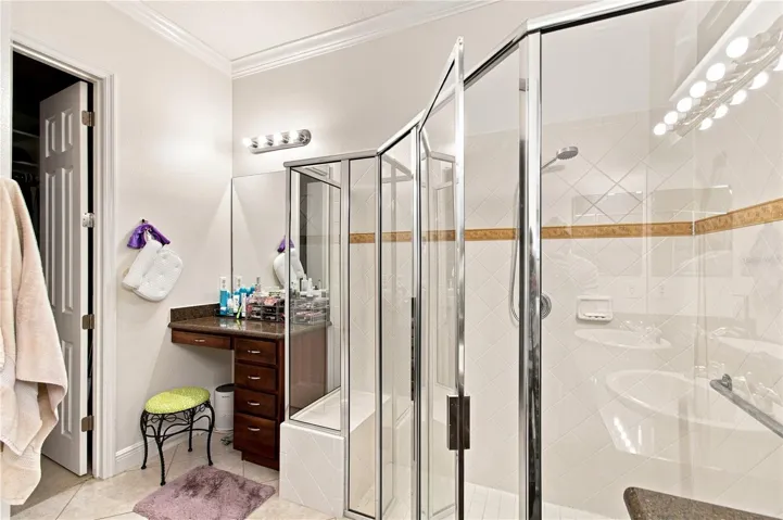 TILED WALK-IN SHOWER