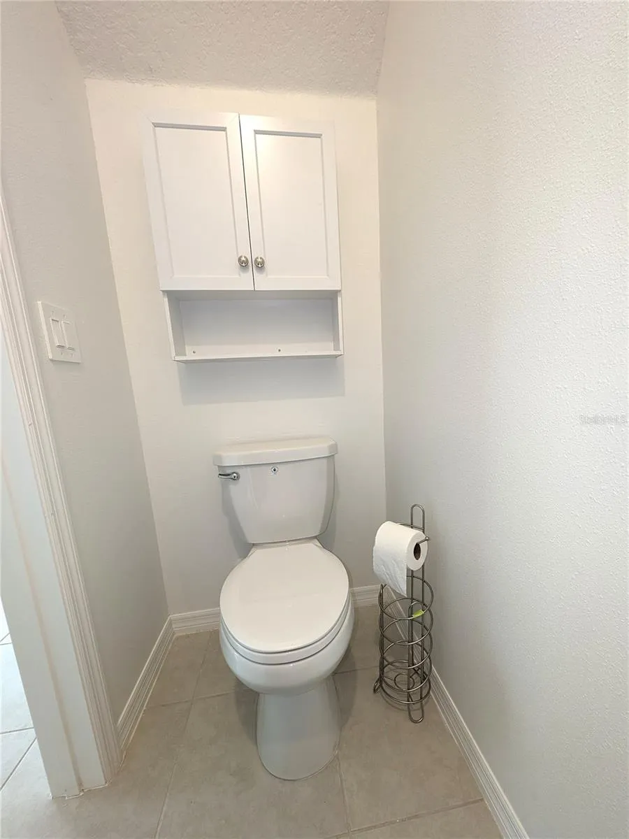 1/2 bath, 1st fl