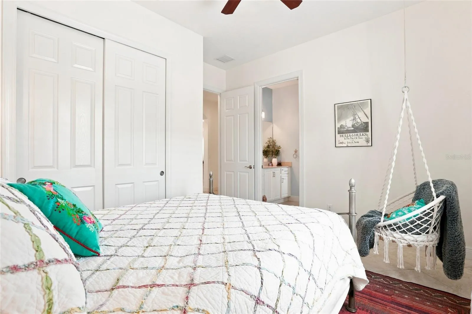 guest room 1