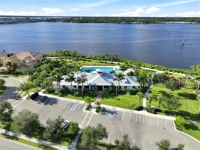 Tidewater Preserve is situated on the Manatee River