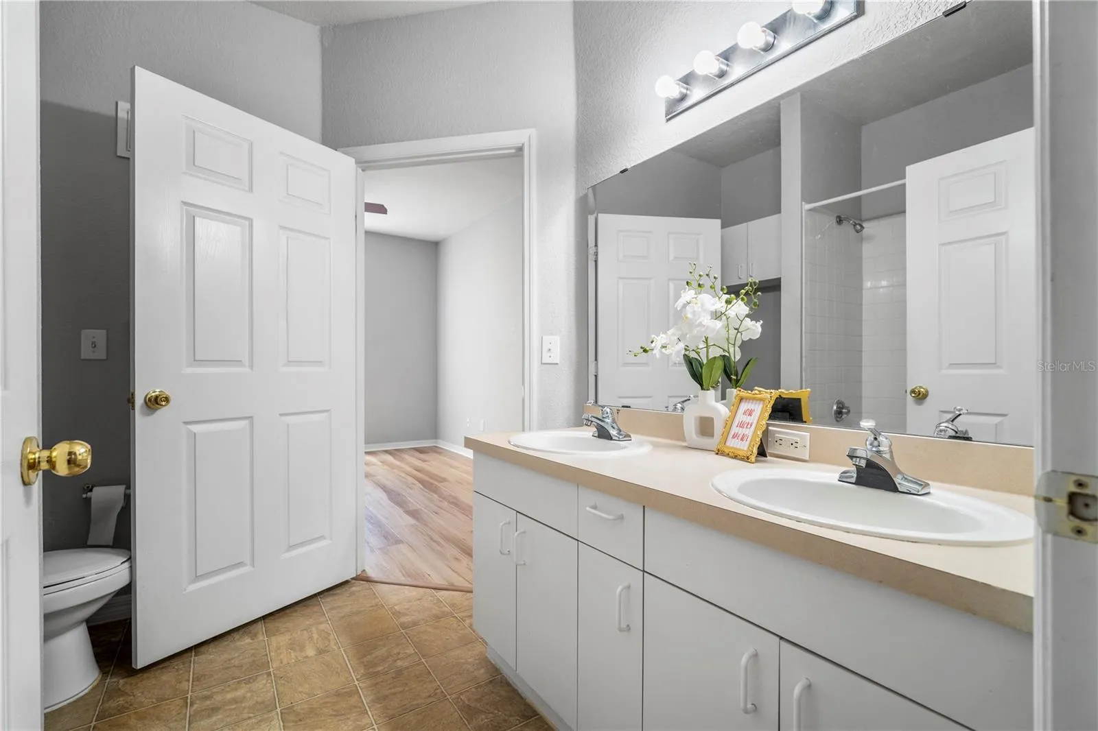 Dual Sinks