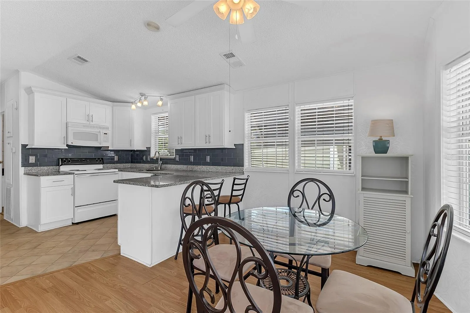 OPEN CONCEPT