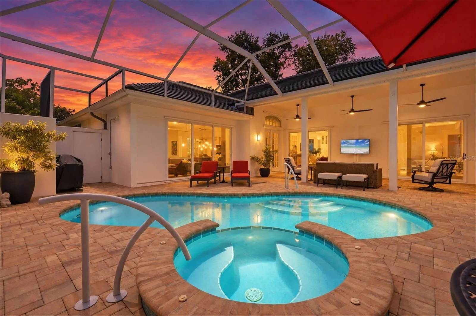 Evenings are better in your courtyard under a Sarasota sunset!