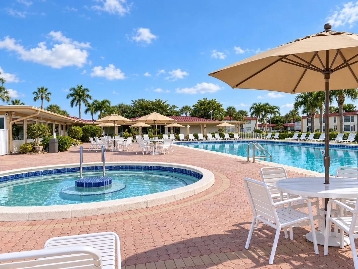 Community pool and hottub