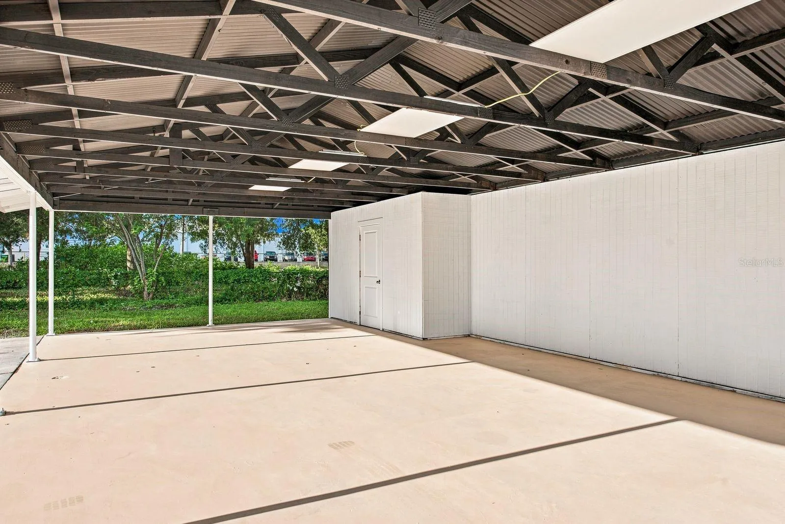 Covered Flex Space