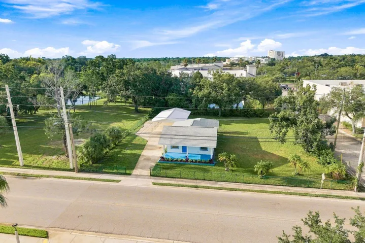 Site Location - Includes Lot 6 and 1/2 of 5 Only