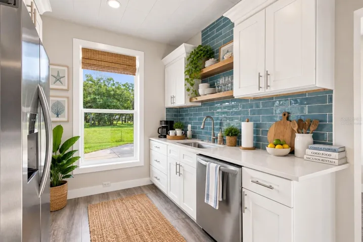 Kitchen - VRBO Concept - Virtually Staged