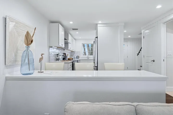 Dining-Breakfast Bar