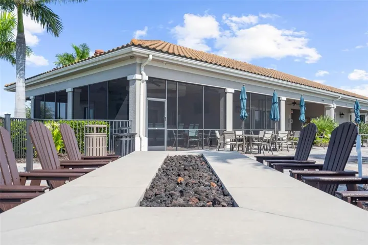 Firepit at clubhouse pool
