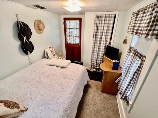 porch bedroom continued