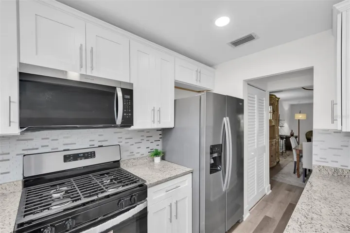 STAINLESS APPLIANCES
