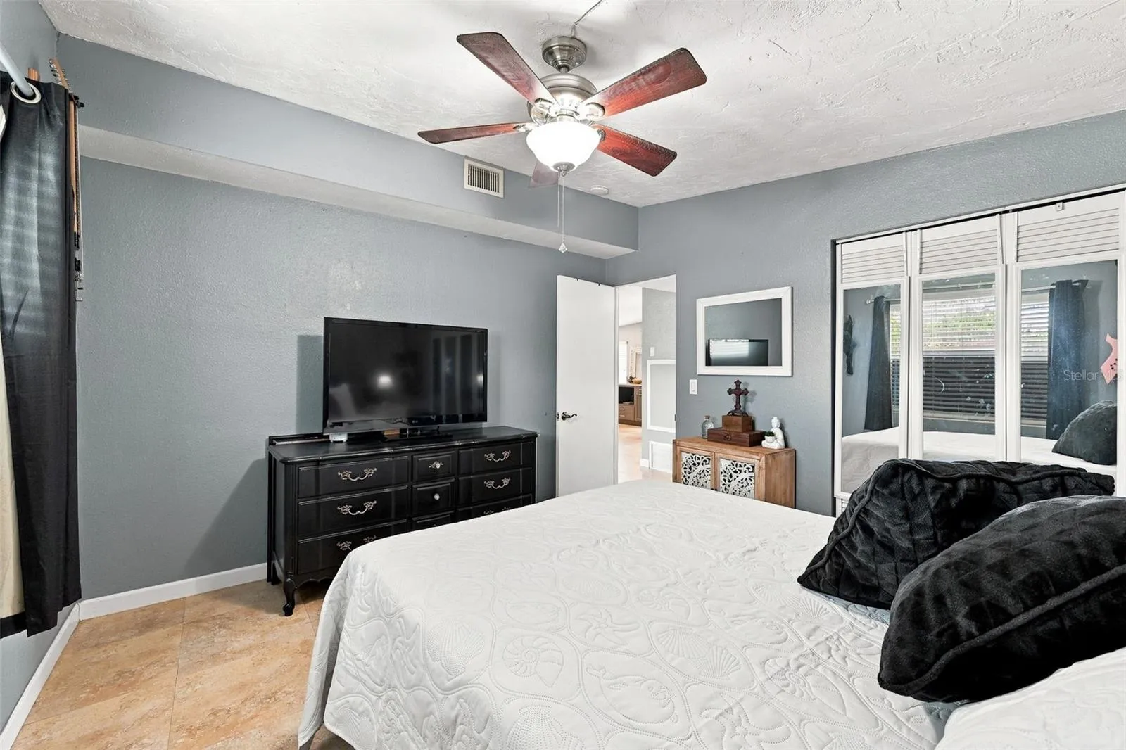 primary bedroom
