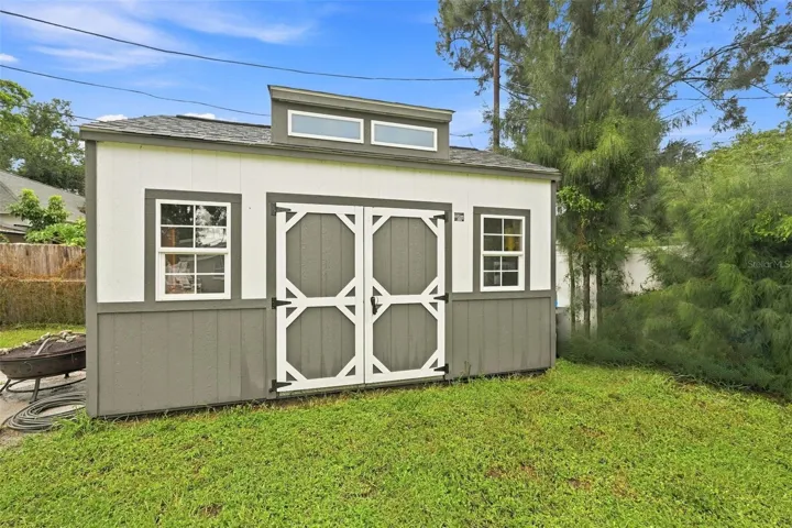 newer spacious storage shed
