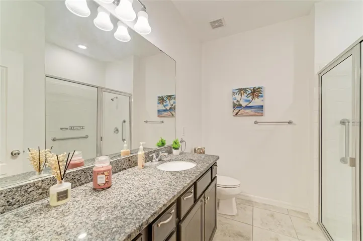 IN-LAW SUITE BATHROOM