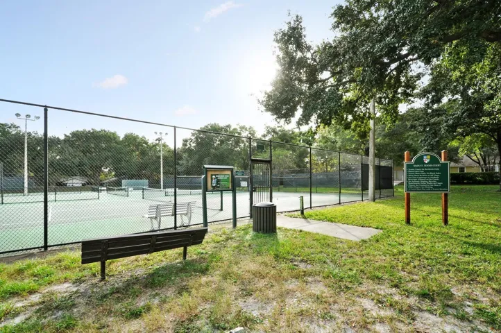 Tennis & Pickleball