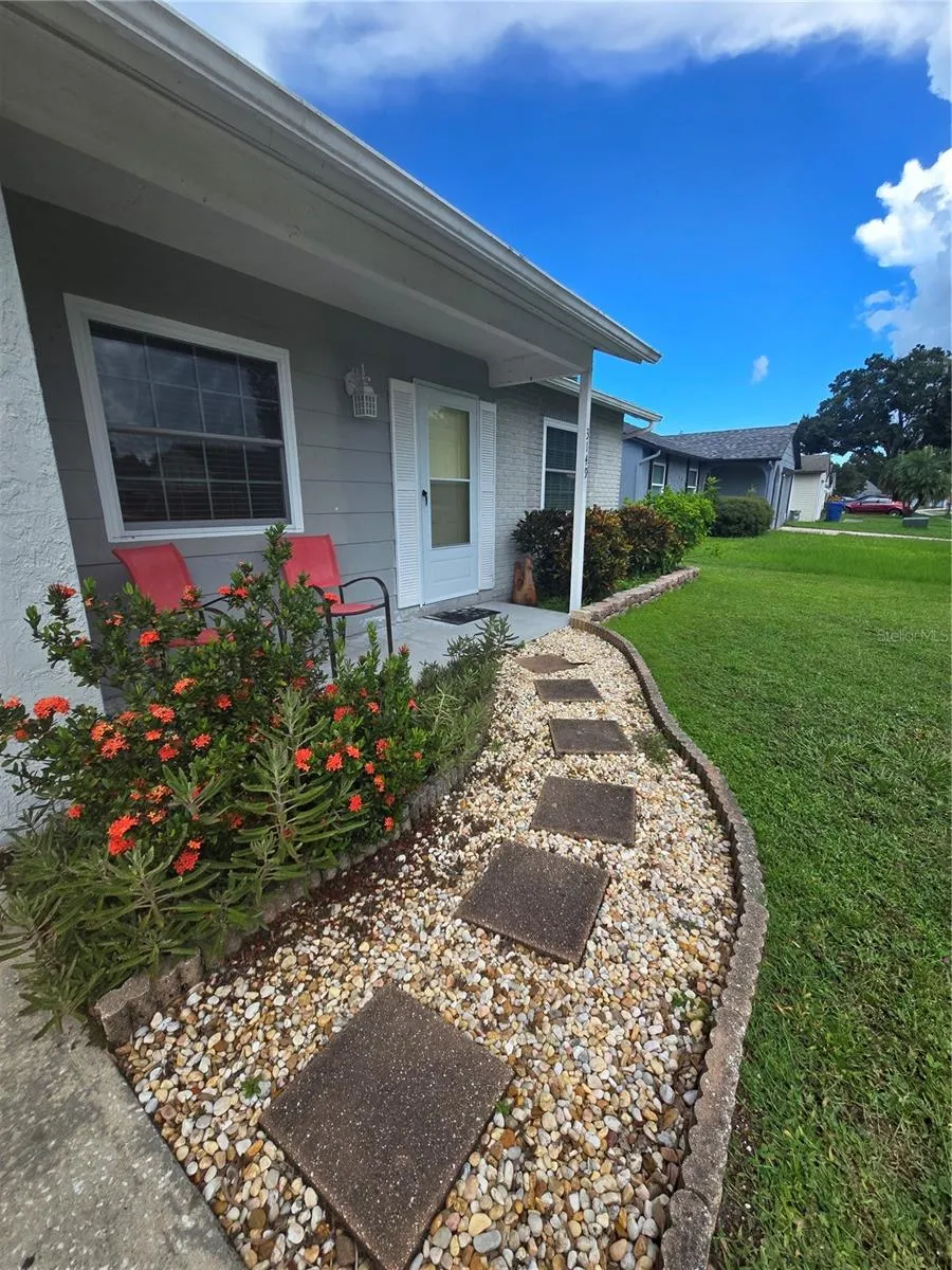 WALKWAY TO HOME