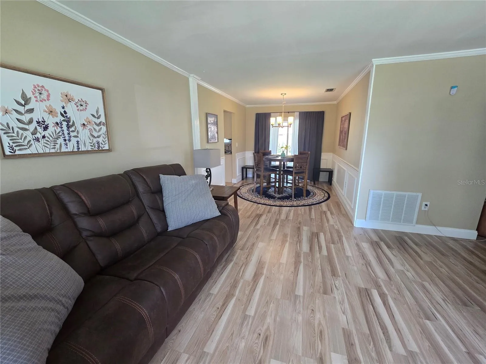 LIVING ROOM WITH BEAUTIFUL NEWER FLOORING