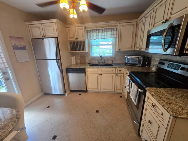 AN ABUNDANCE OF NATURAL LIGHT IN KITCHEN