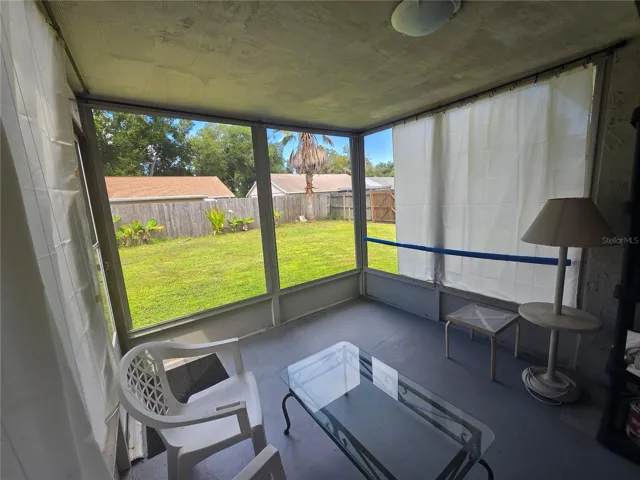 RELAX IN YOUR SCREENED LANAI
