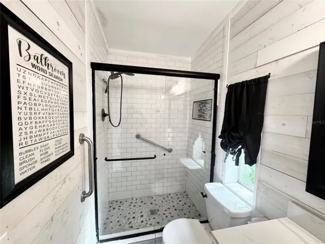 2nd Bathroom